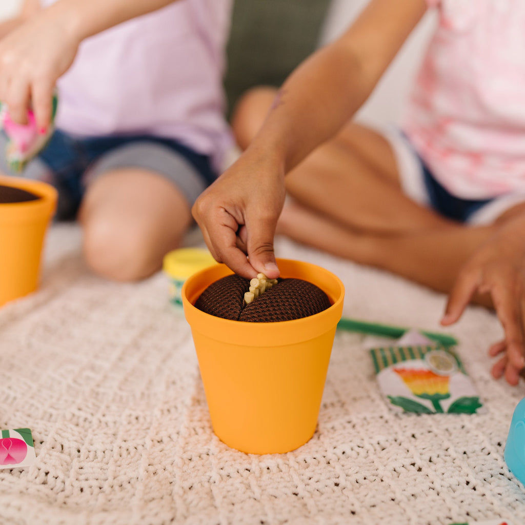 Let's Explore Flower Gardening Play Set