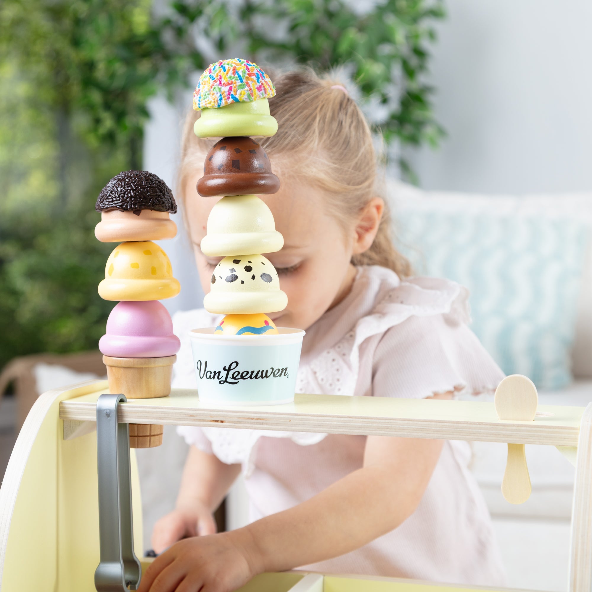 Melissa & Doug x Van Leeuwen Wooden Ice Cream Counter
