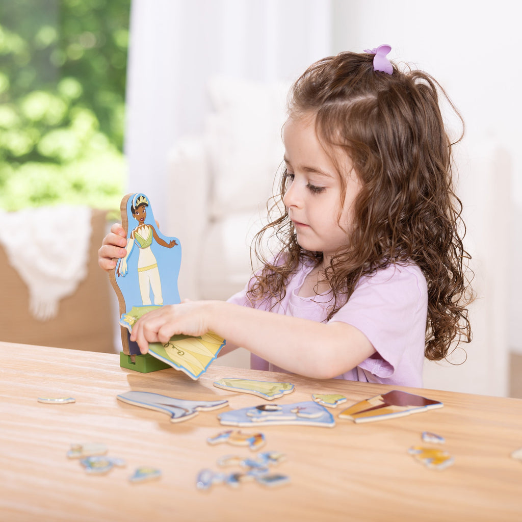 Disney Tiana Wooden Magnetic Dress-Up Play Set