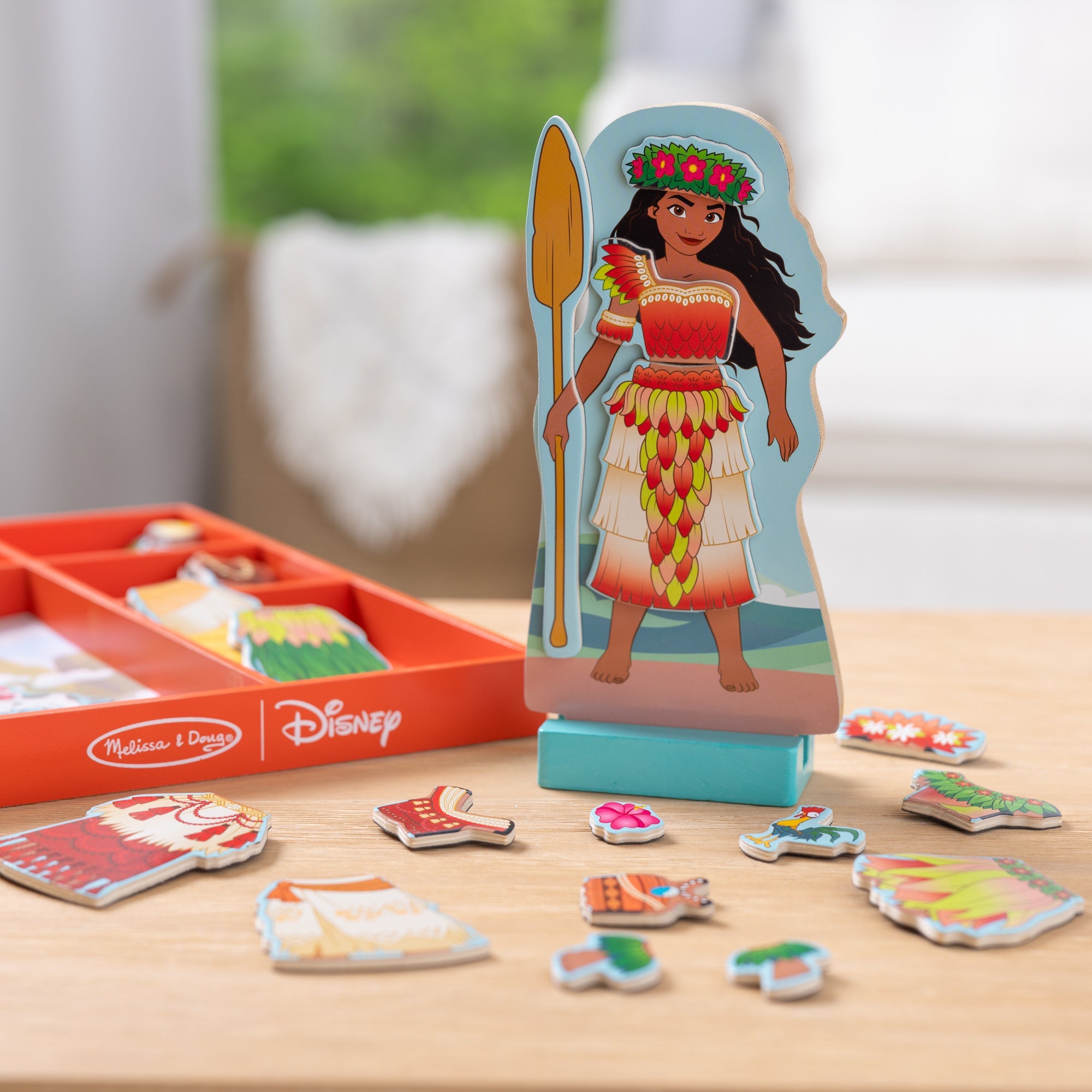 Disney Moana Wooden Magnetic Dress-Up Play Set