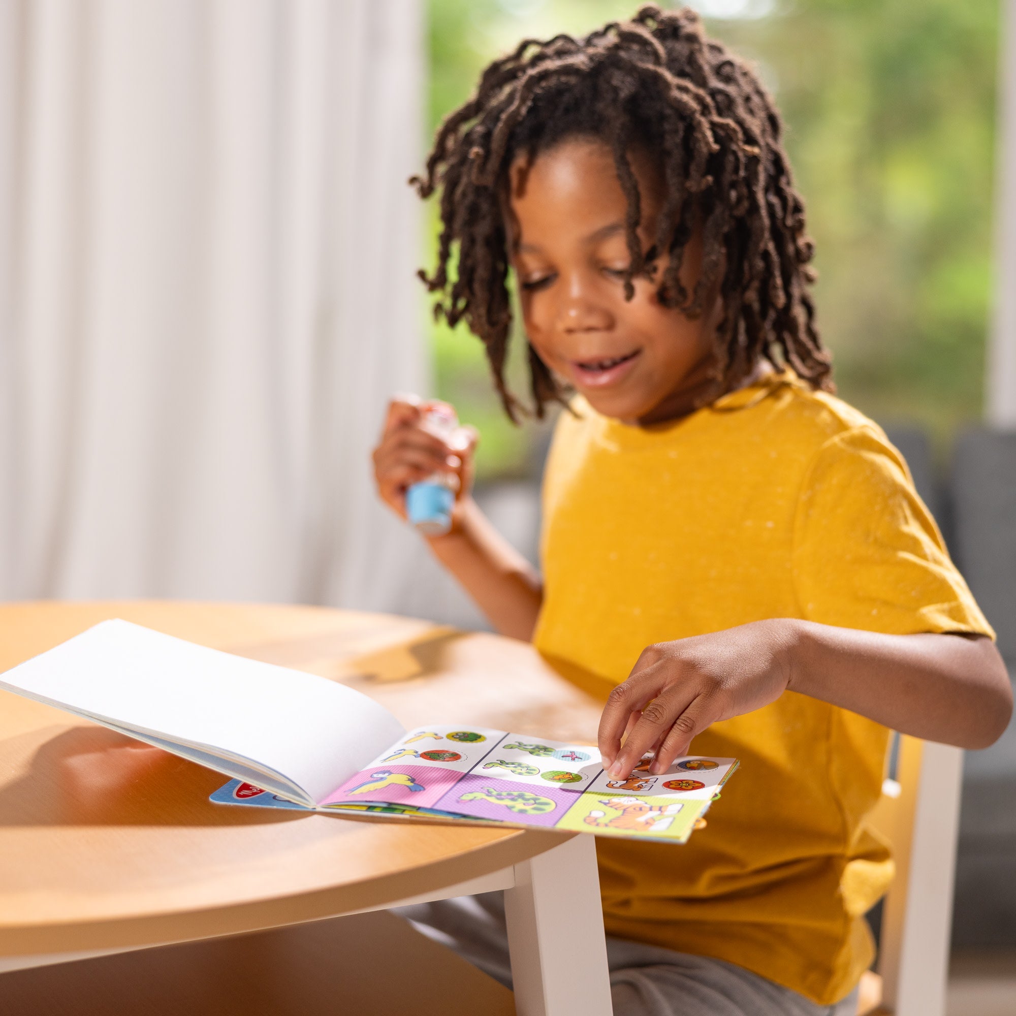 Sticker WOW!™ Activity Pad & Sticker Stamper - Tiger